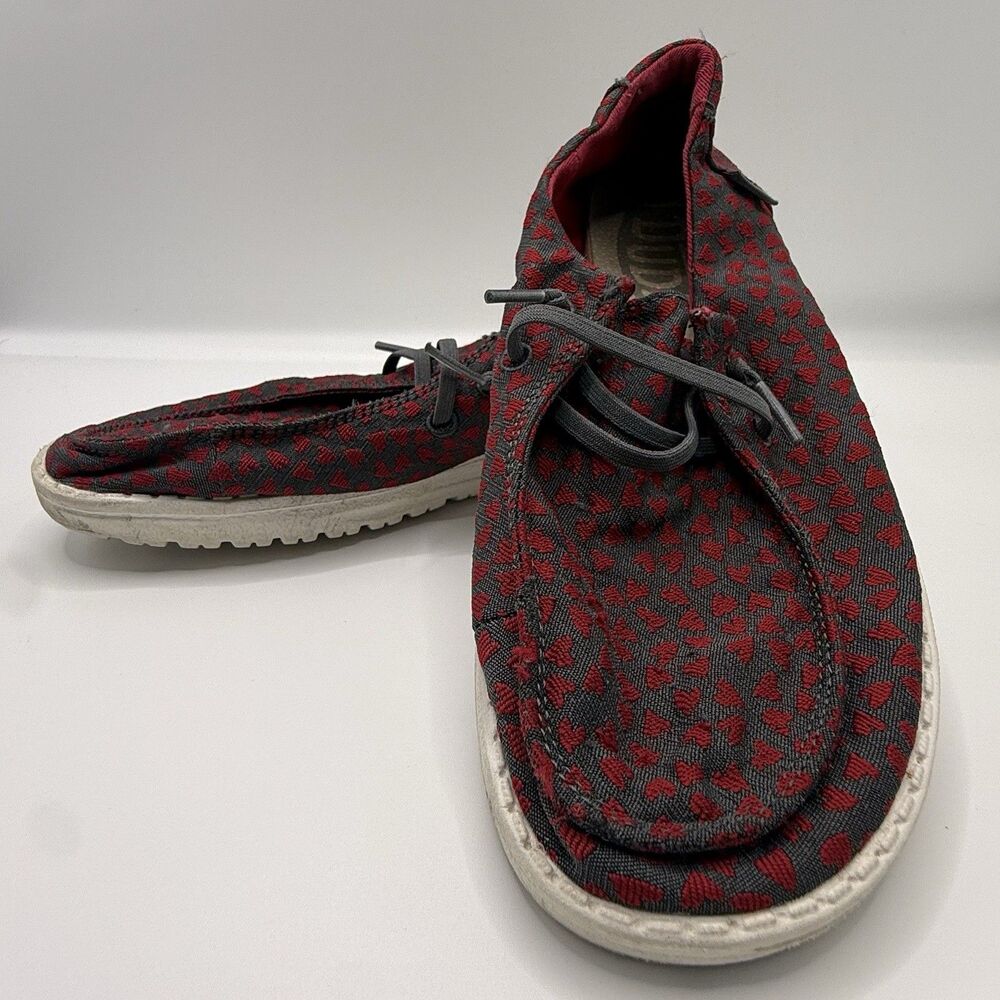 Hey Dude Shoes Wendy Youth Love Grey Shoes Size 4 Valentine Hearts 40105-030